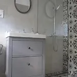 Nemespecsely Udvarhaz Appartement *
