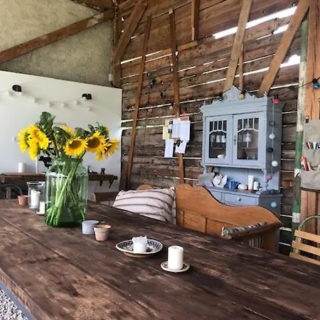 Nemespecsely Udvarhaz شقة *