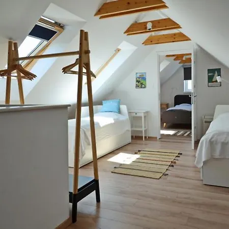 Nemespecsely Udvarhaz شقة