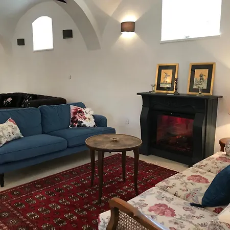 Nemespecsely Udvarhaz Appartement *